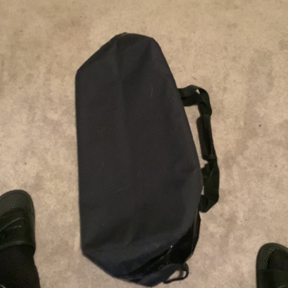 Tommy Hilfiger duffle bag - Picture 2 of 6